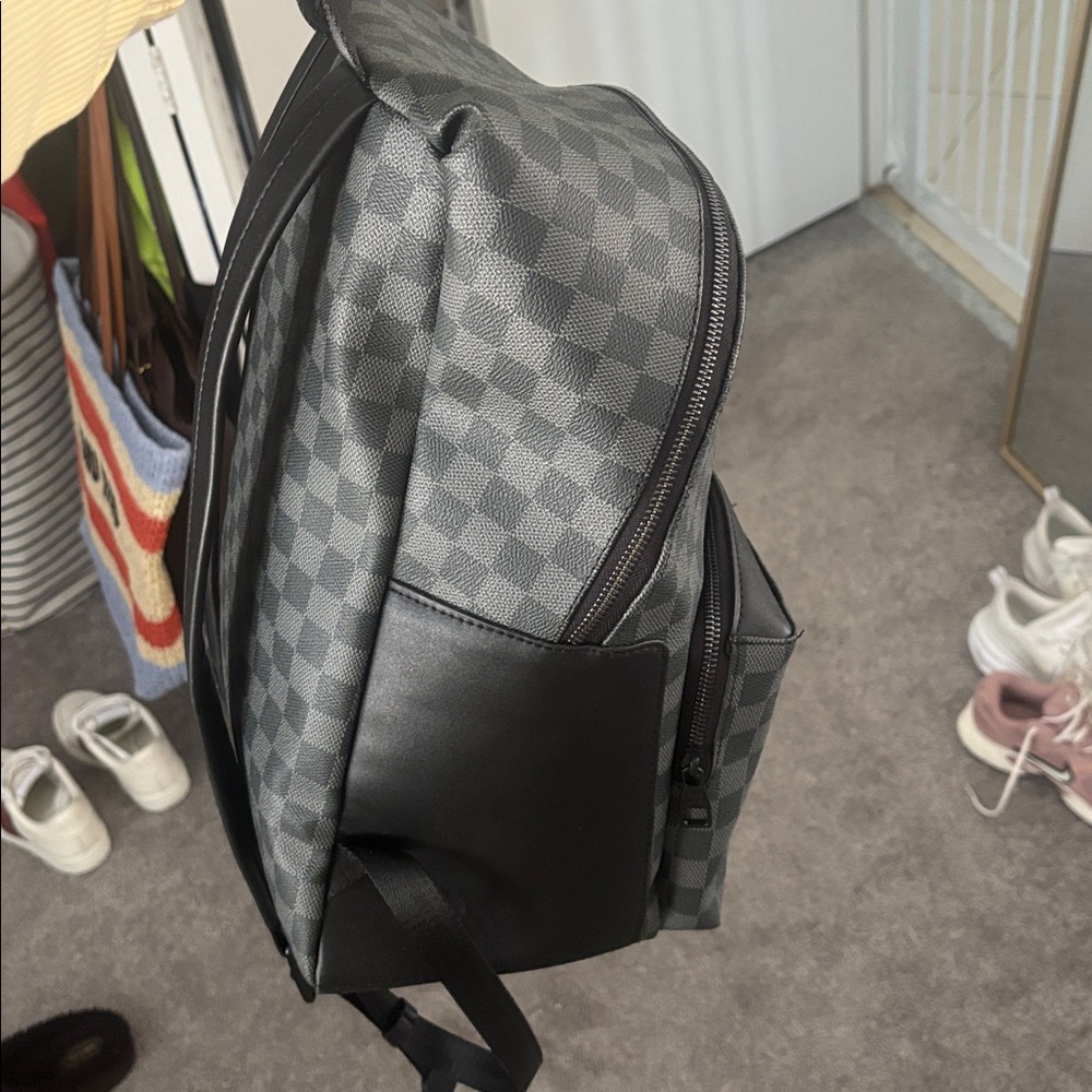 LV LEATHER BACKPACK - image 4